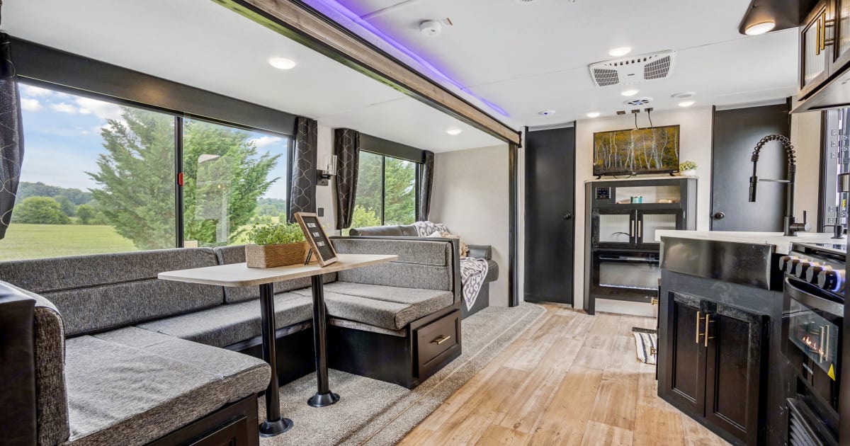 2021 Forest River Cherokee Grey Wolf Travel trailer Rental in Sparta