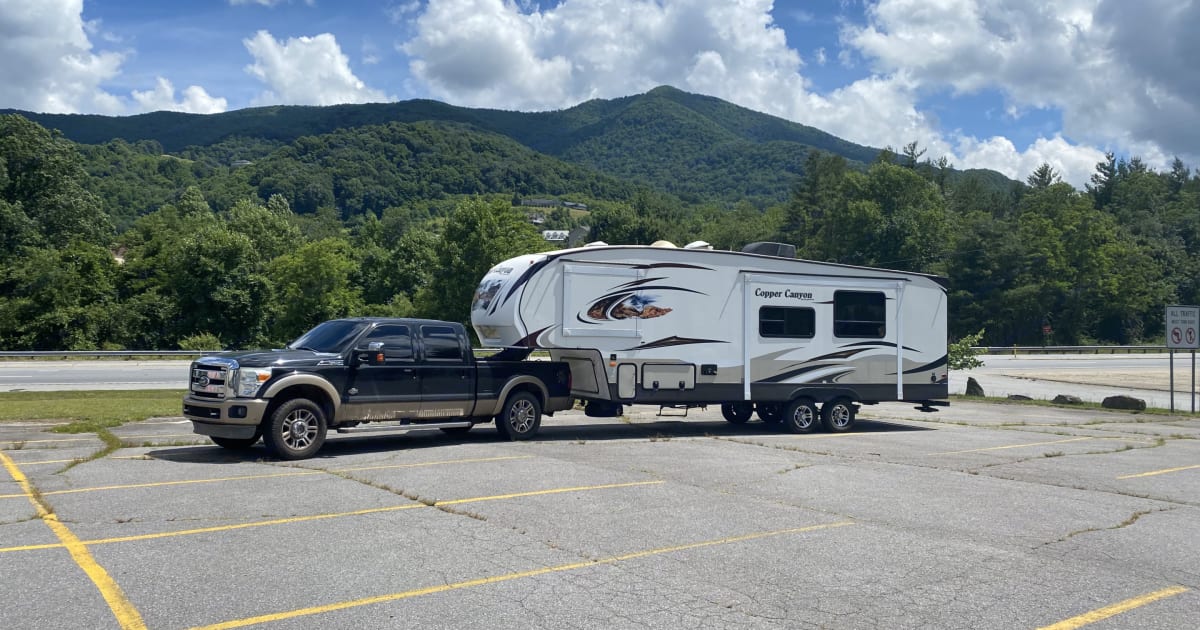 2012 Keystone RV Sprinter Copper Canyon Fifth-wheel Rental in Tibbie ...