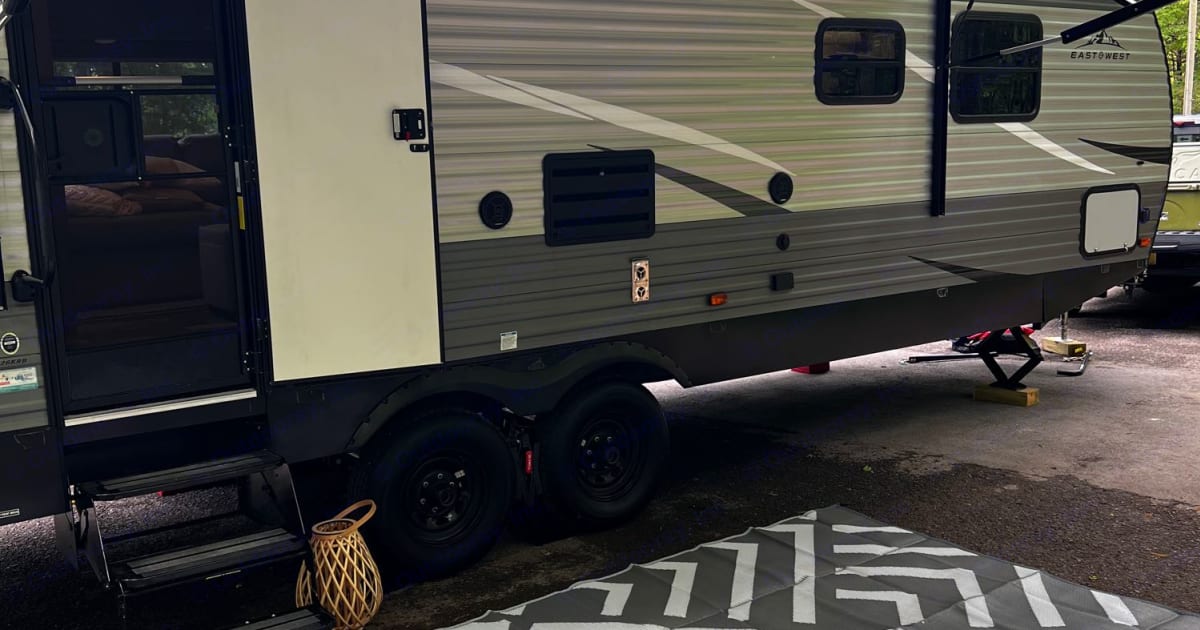 2021 Forest River East to West Travel trailer Rental in Lebanon, TN