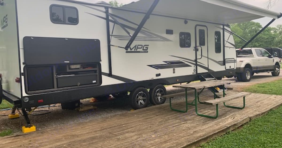 2021 Cruiser RV MPG Ultra Lite Travel trailer Rental in Dandridge, TN Outdoorsy