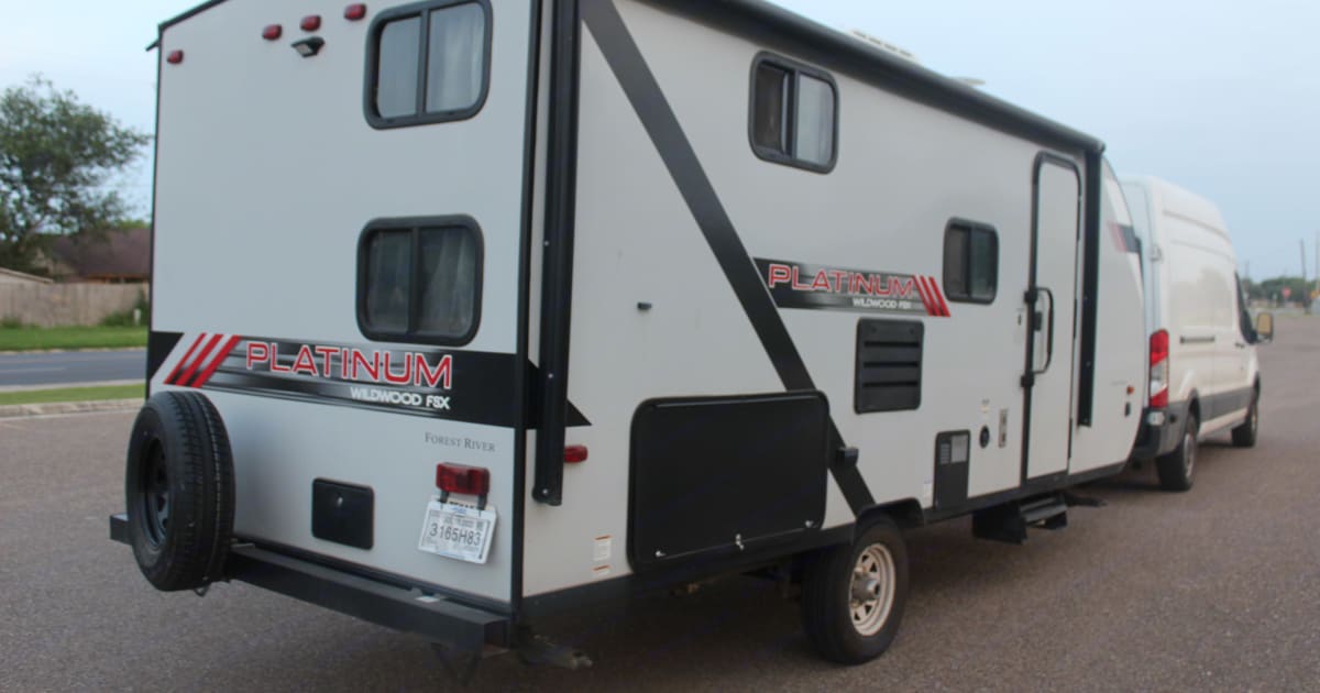 2020 Forest River Wildwood FSX Platinum Travel trailer Rental in