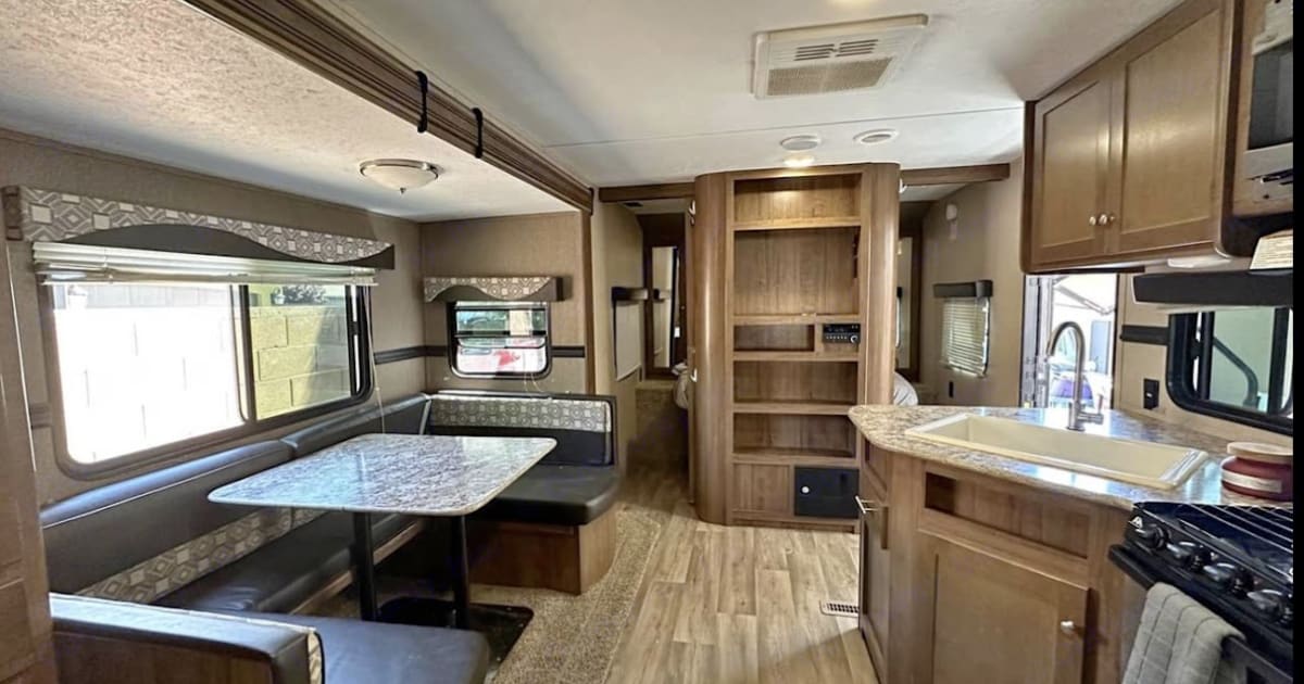 2018 Aspen Trail Aspen Trail Trailer Travel trailer Rental in Bunkerville, NV Outdoorsy