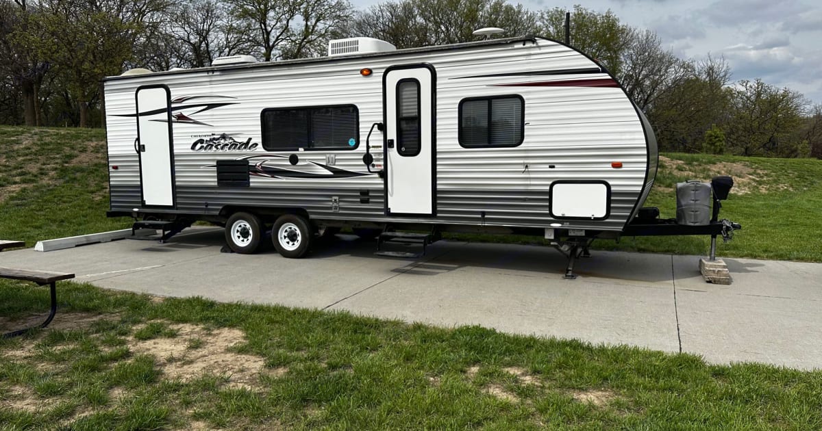 2014 Forest River Cherokee Cascade Travel trailer Rental in Fremont, NE Outdoorsy