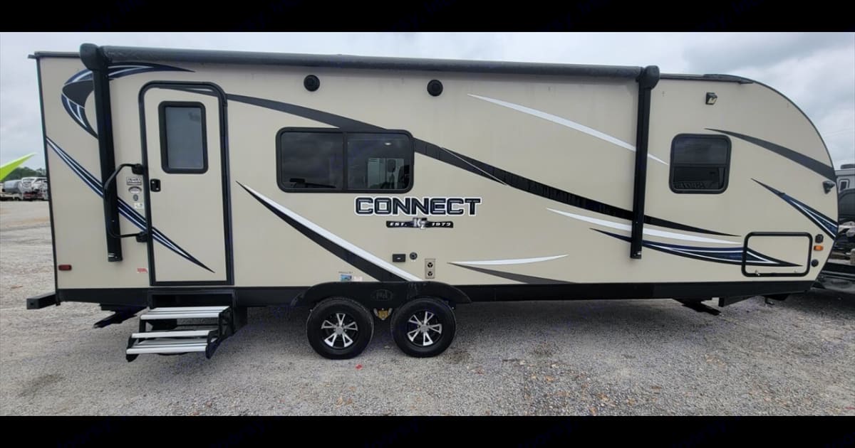 2017 KZ Connect 251RK Travel trailer Rental in Granville, IA Outdoorsy