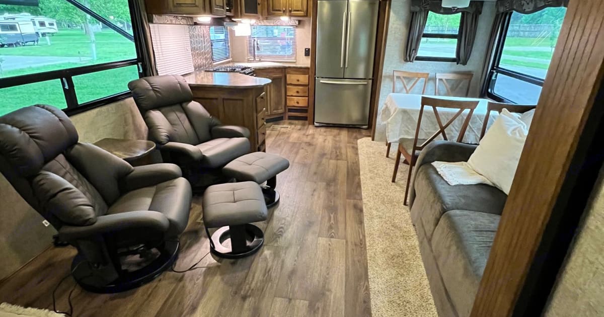 2015 Keystone Sprinter Travel trailer Rental in Murfreesboro, TN
