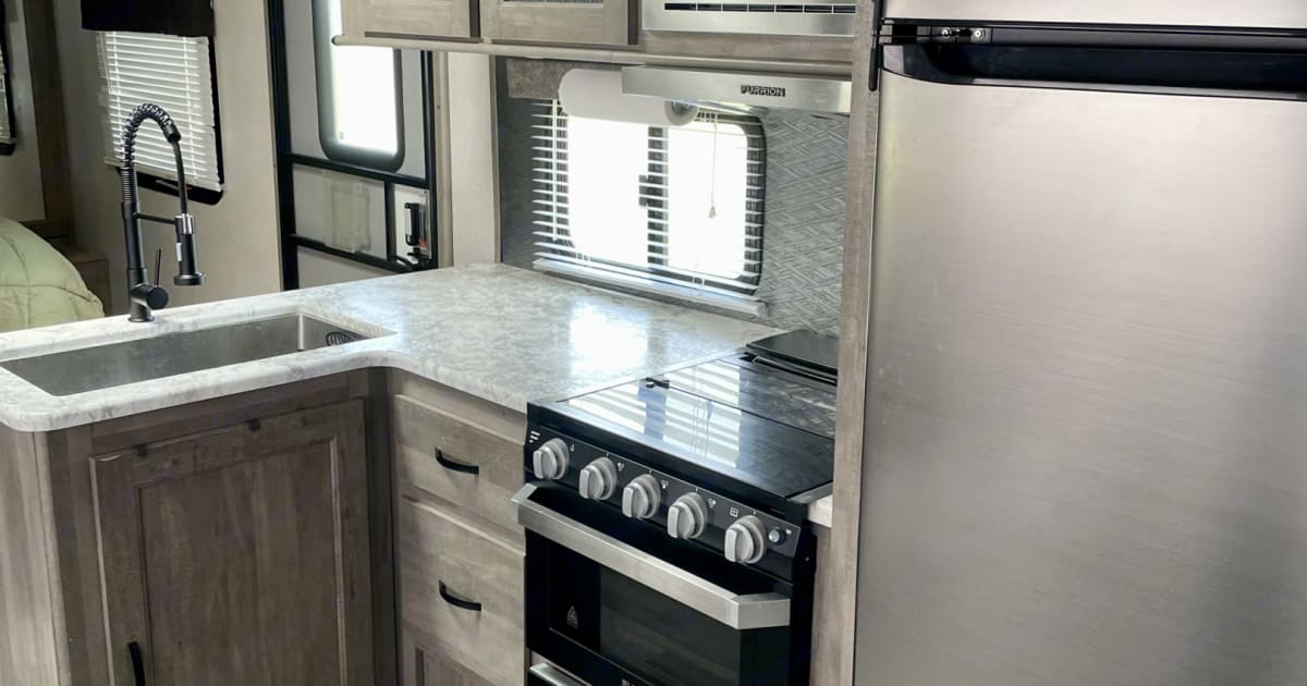 2020 Forest River Vibe Travel trailer Rental in Mansfield, OH Outdoorsy