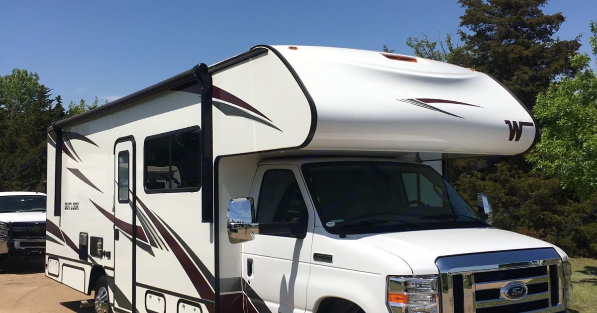 2021 Winnebago Outlook Class C Rental in Cashion, OK Outdoorsy