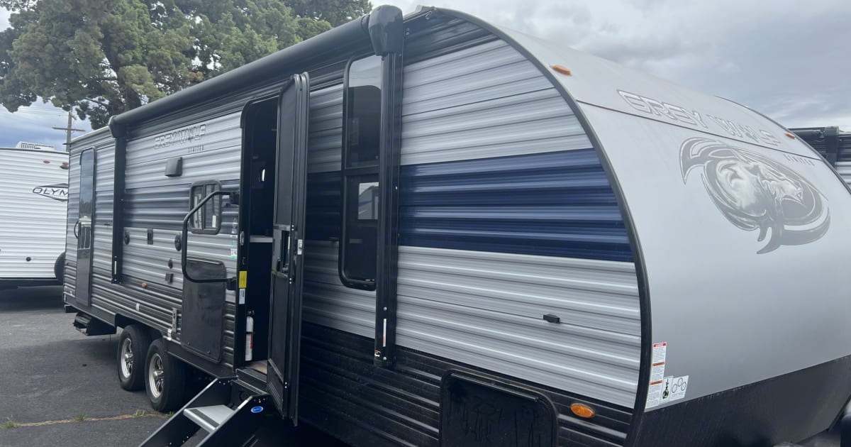 2022 Forest River Cherokee Grey Wolf Travel trailer Rental in Redmond