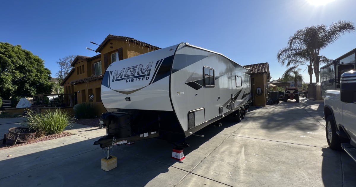 2024 Genesis Supreme Rv Genesis Supreme Toy hauler Rental in Riverside