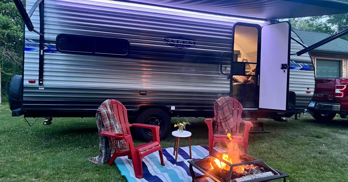 2022 Forest River Salem FSX Travel trailer Rental in Laporte, MN