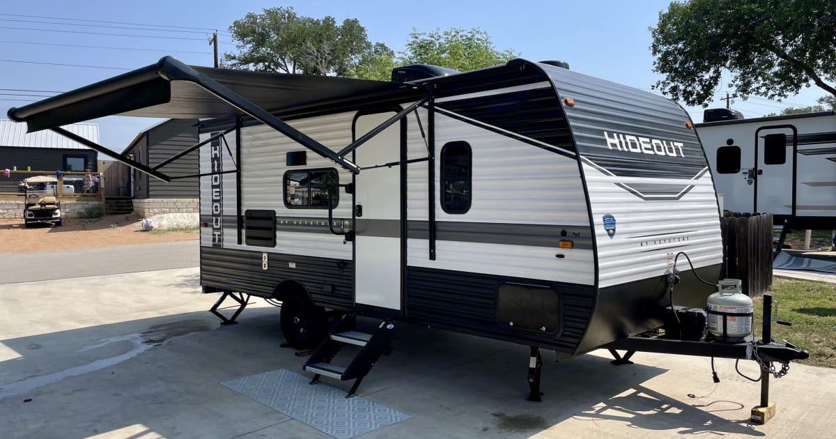 Photos 2022 Keystone RV Hideout Travel trailer Rental in Alvin, TX Outdoorsy