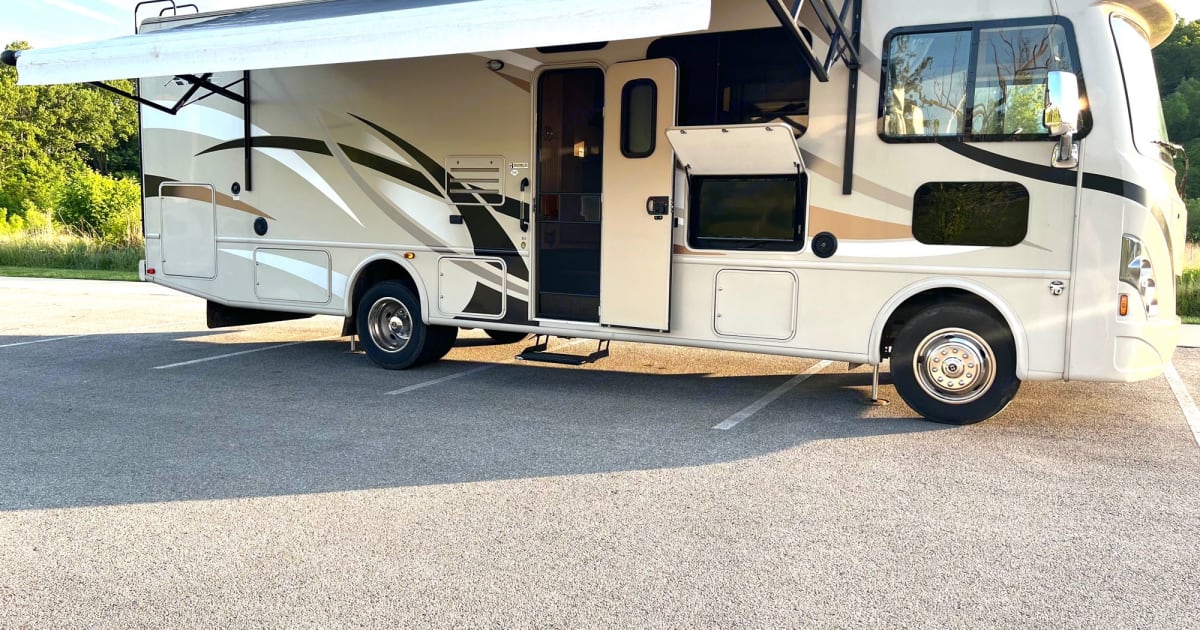 2016 Thor A.C.E. Class A Rental in Shepherdsville, KY Outdoorsy