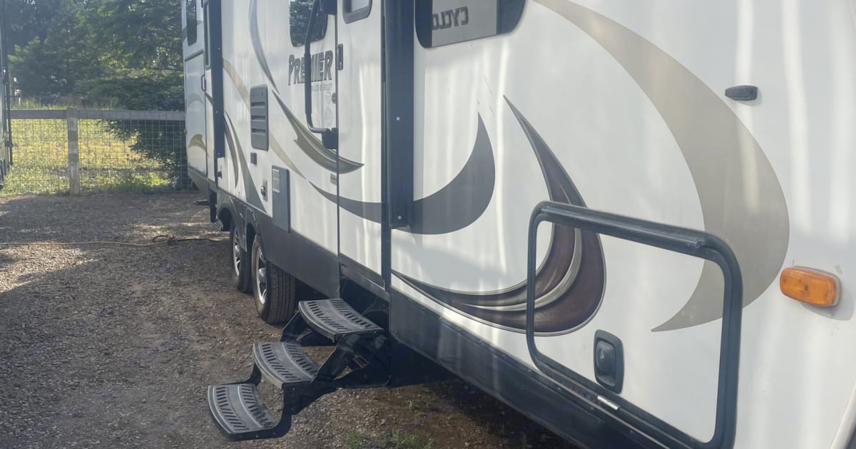 2014 Keystone RV Bullet Premier Ultra Travel trailer Rental in Gilroy