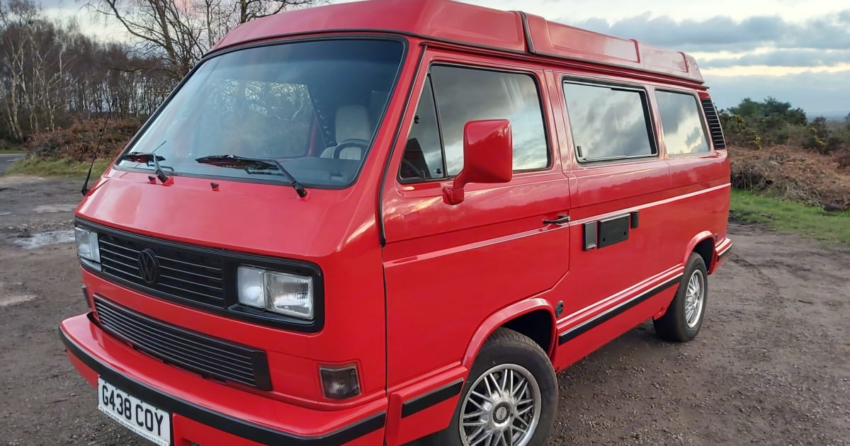 1990 Vw T25 caravelle camper Camper van Rental in London, Outdoorsy