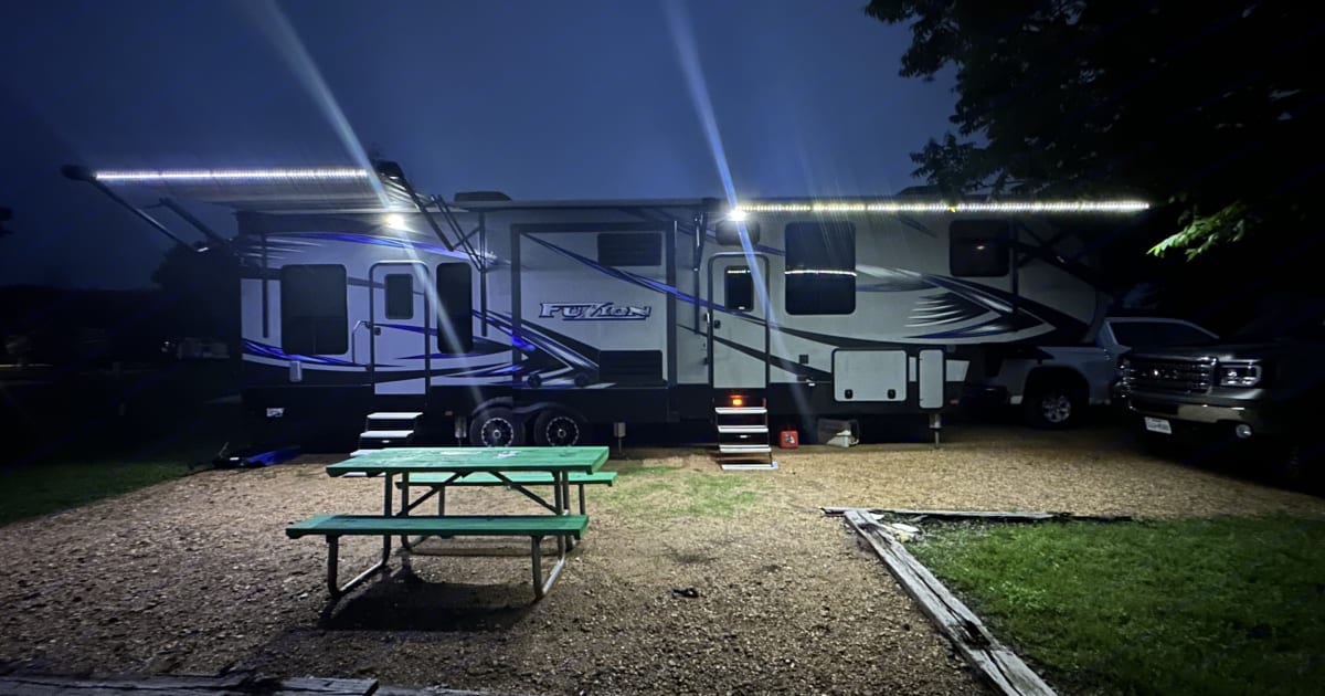 2017 Keystone RV Fuzion Toy Hauler Fifthwheel Rental in Sulphur, LA Outdoorsy