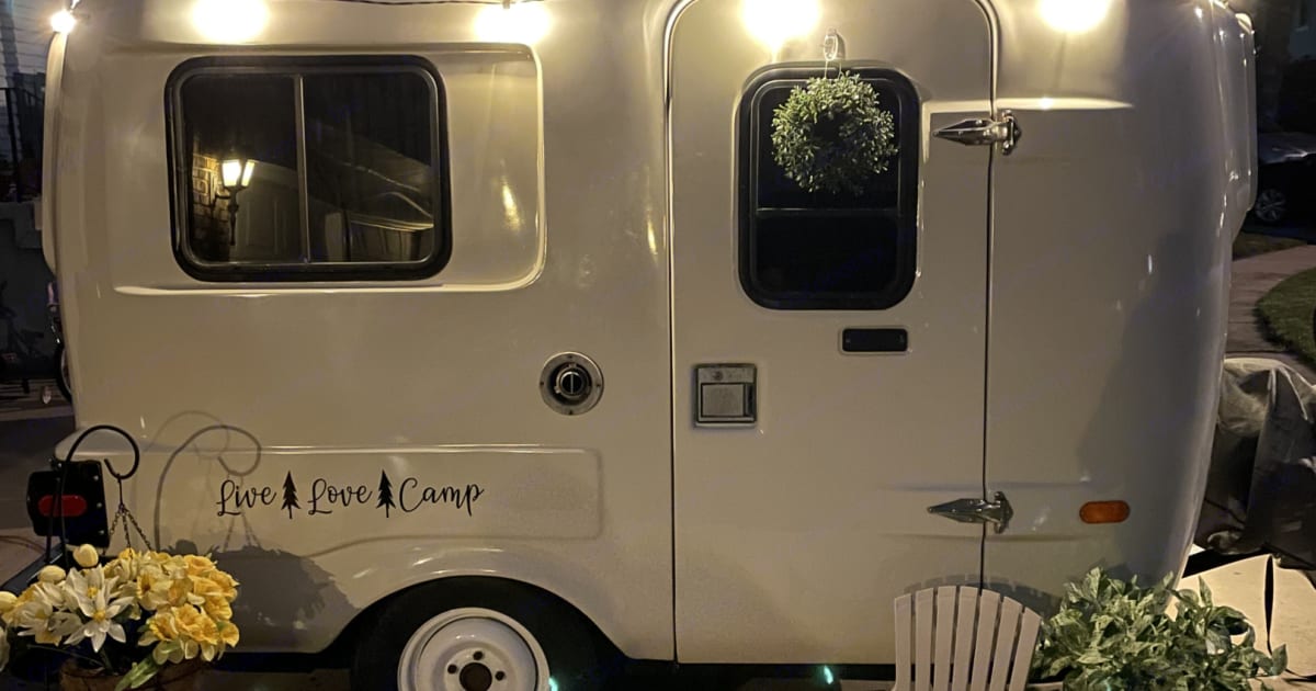 1987 Uhaul Uhaul CT 13 Travel trailer Rental in Vernon Hills, IL