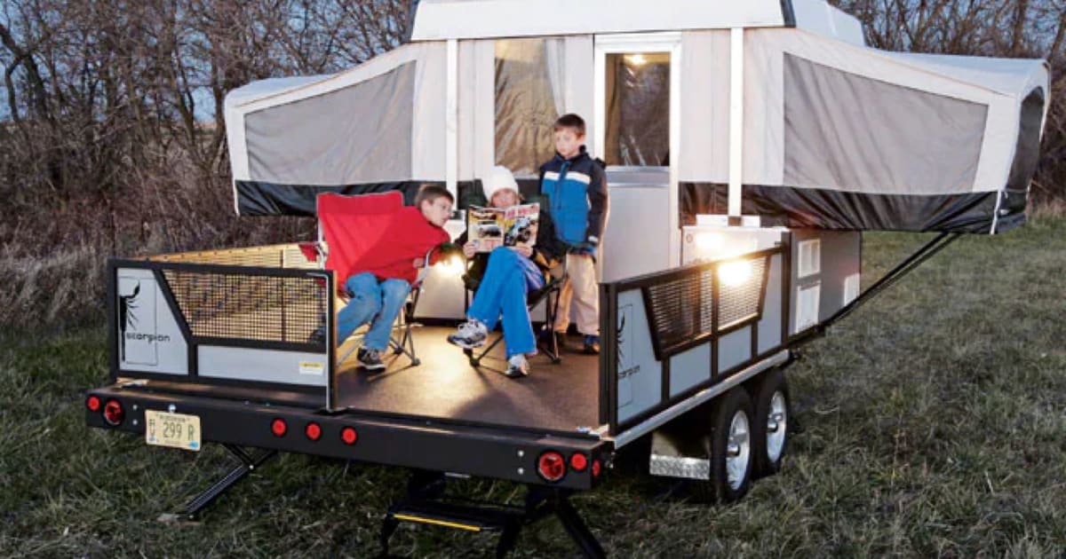 2006 Fleetwood Scorpion Travel trailer Rental in North Ridgeville, OH