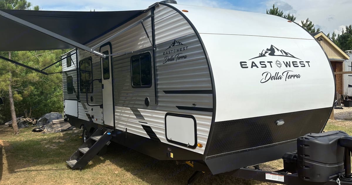 2023 East to West Della Terra Travel trailer Rental in New caney, TX