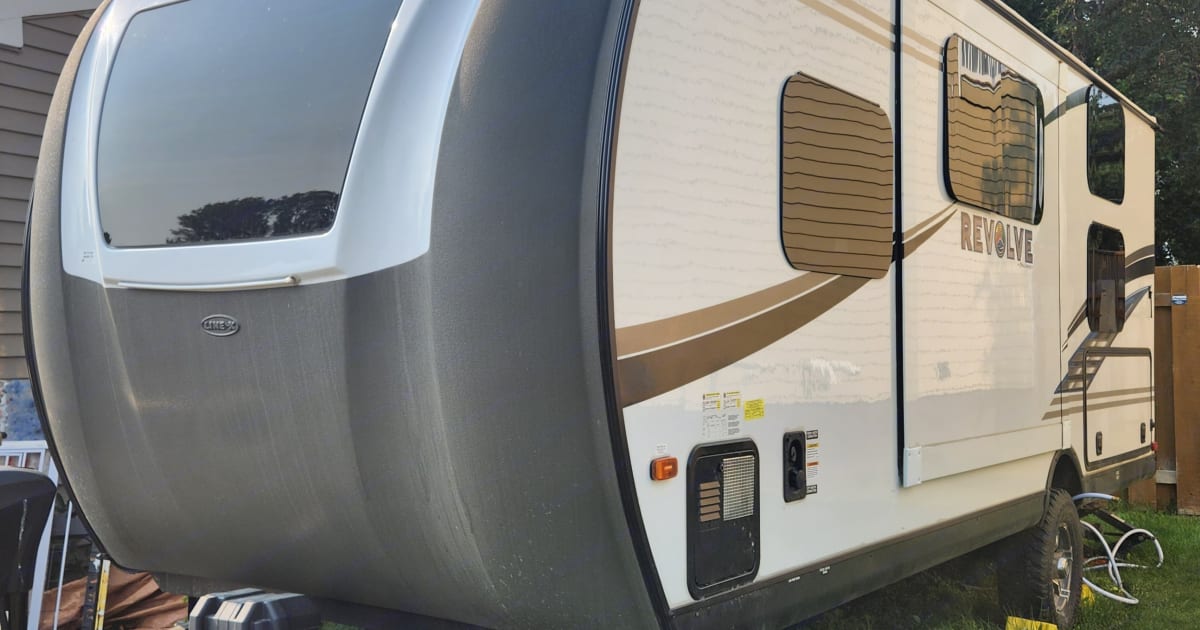 2021 Forest River Palomino Revolve Travel trailer Rental in Minot, ND