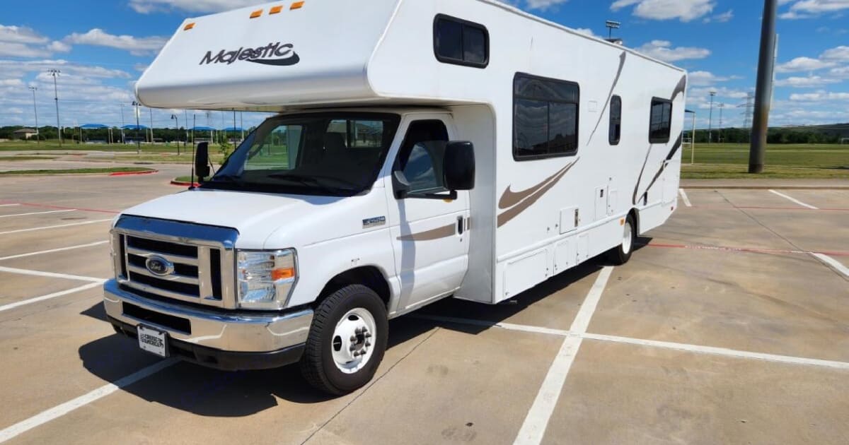 2017 Thor Majestic Class C Rental in Hammonds Plains, NS Outdoorsy