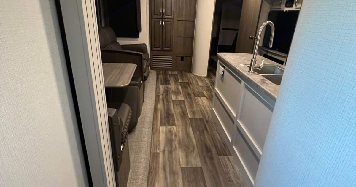 2021 Keystone RV Cougar Travel trailer Rental in Burleson, TX Outdoorsy