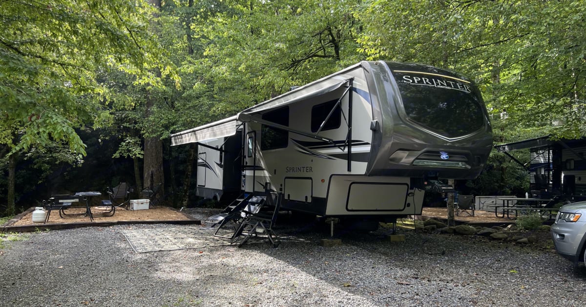 2020 Keystone RV Sprinter Limited Fifthwheel Rental in Clinton, TN