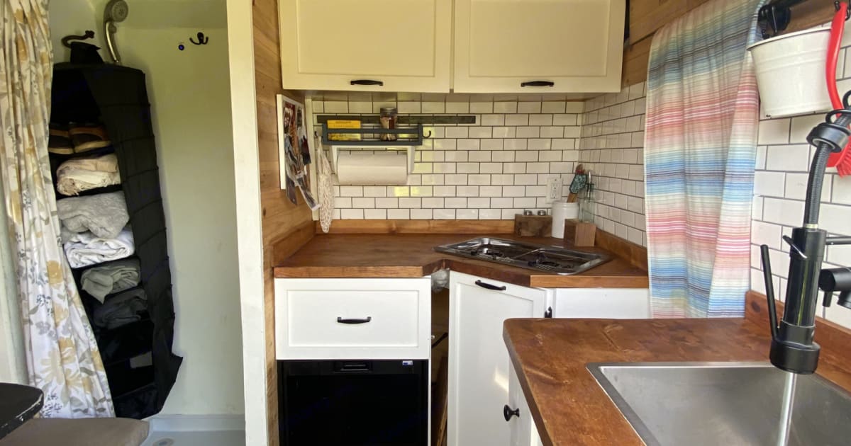 2015 Other Other Class B Rental in Menomonee Falls, WI Outdoorsy