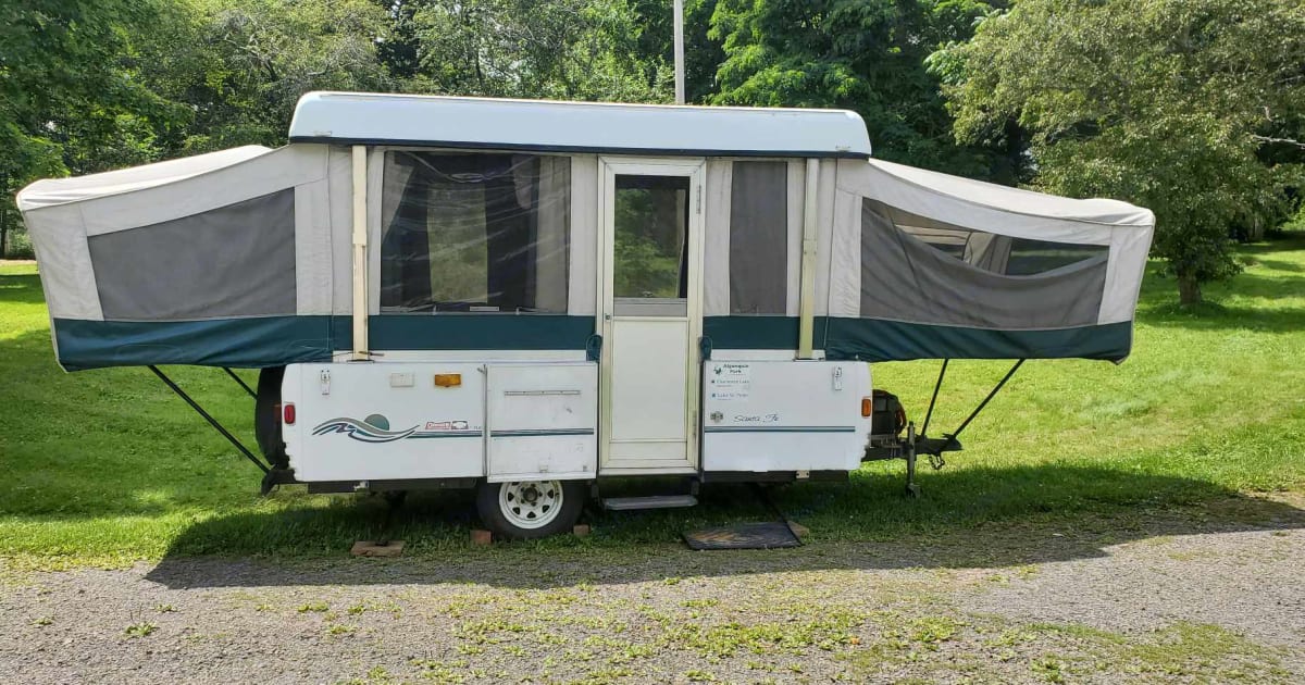 1997 Coleman Santa Fe Folding trailer Rental in Gagetown, NB Outdoorsy