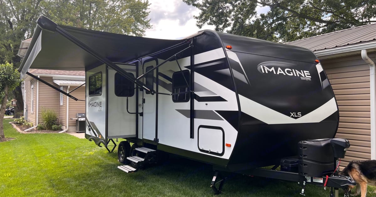 2023 Grand Design Imagine XLS Travel trailer Rental in richwood, OH