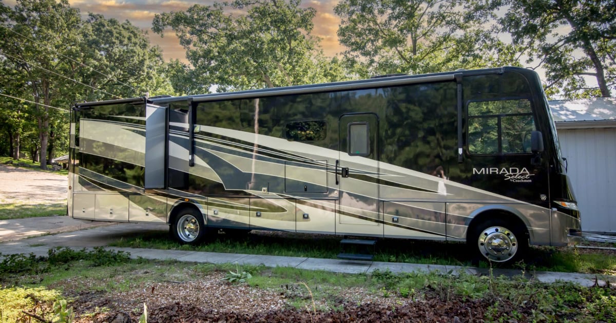 2020 Coachmen Mirada Class A Rental in Osage Beach, MO Outdoorsy