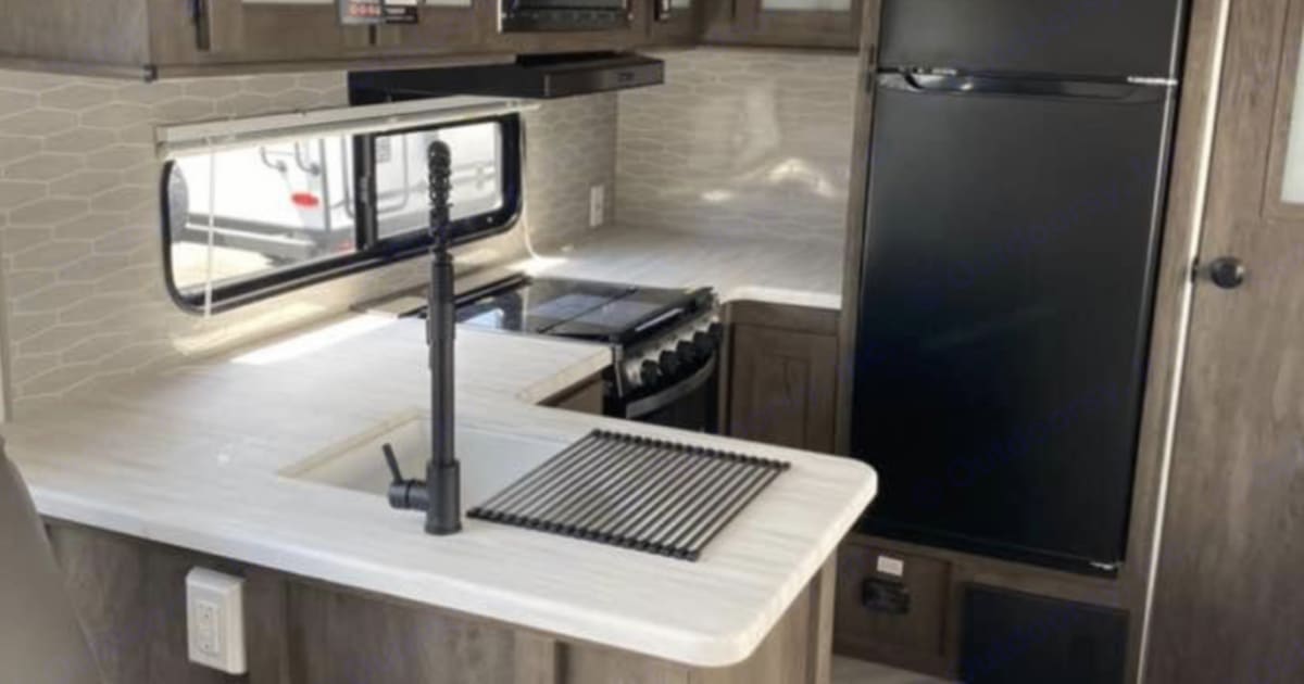 2022 Forest River Salem Travel trailer Rental in Skiatook, OK Outdoorsy