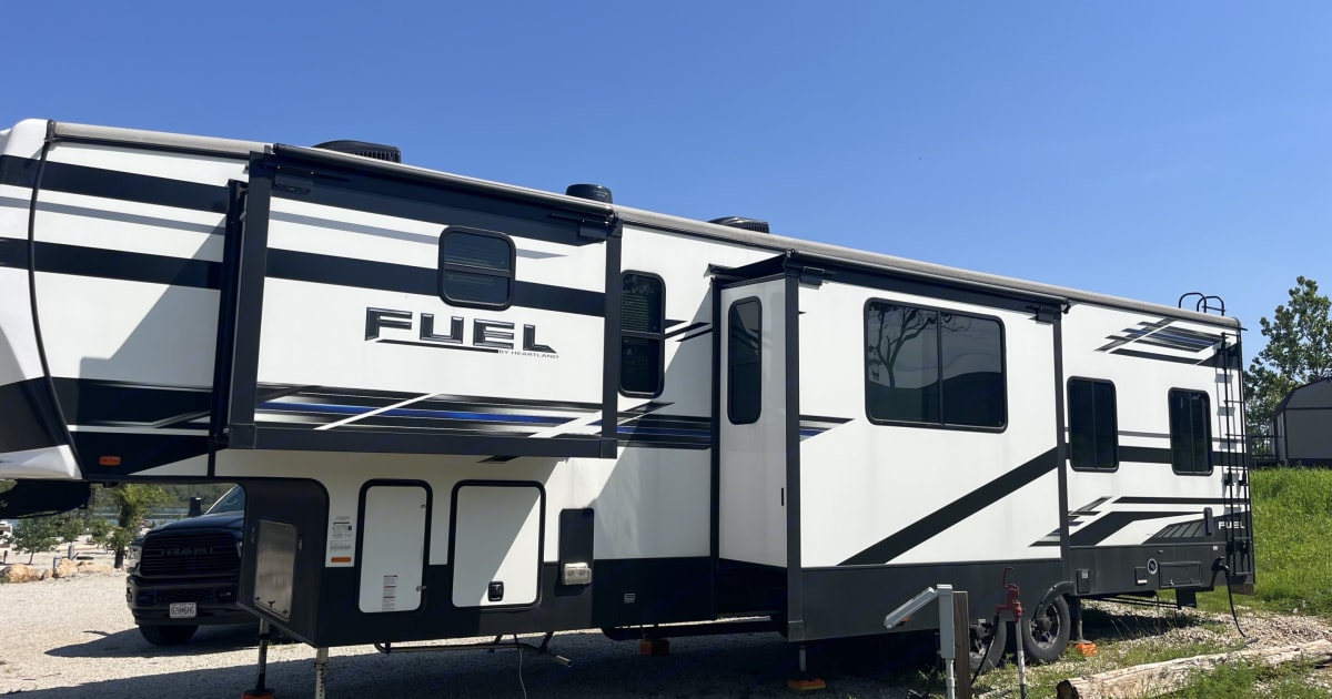 2021 Heartland Fuel 335 Toy hauler Rental in Villa Ridge, MO Outdoorsy