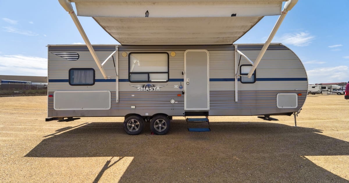 2020 Shasta Shasta 25RS Travel trailer Rental in Longmont, CO Outdoorsy