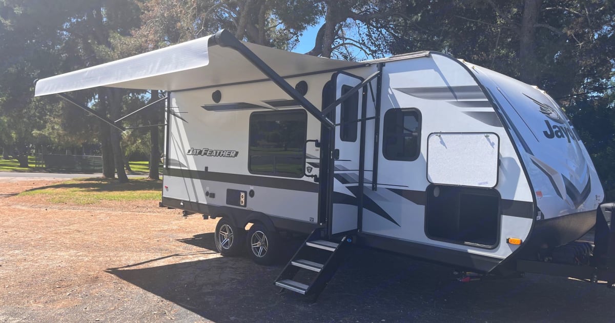 2023 Jayco Jay Feather Travel trailer Rental in Fallbrook, CA Outdoorsy