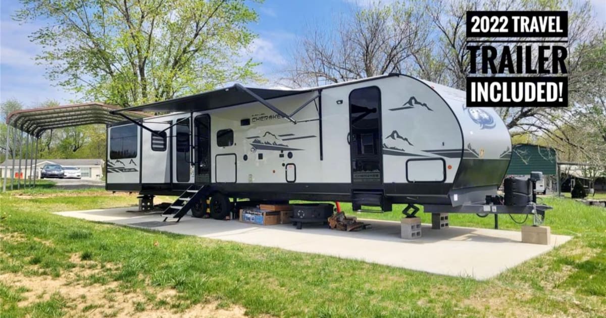 2022 Forest River Cherokee Travel trailer Rental in Carlyle, IL Outdoorsy
