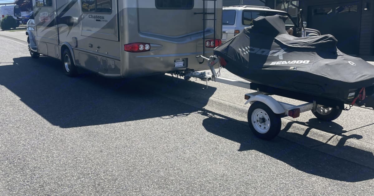 2006 Chateau Ford Class C Rental in Auburn, WA Outdoorsy