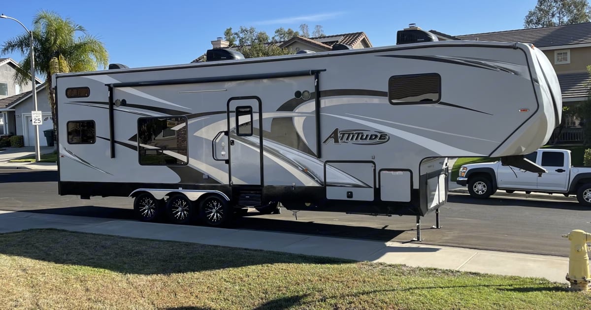 2015 Eclipse Recreational Vehicles Attitude Toy hauler Rental in
