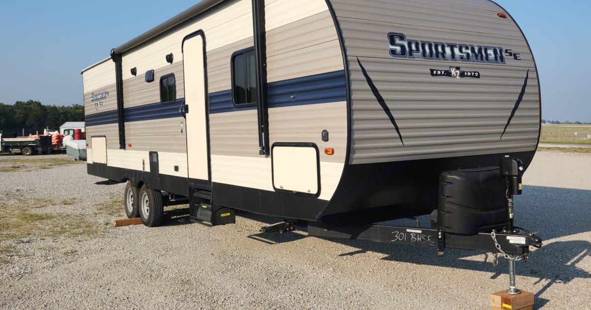 2020 Sportsmen Sportsmen SE Travel trailer Rental in Sedalia, MO