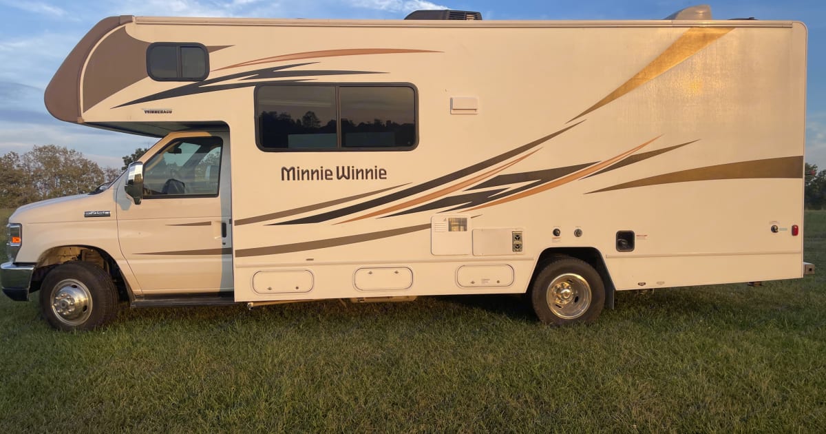 2019 Winnebago Minnie Winnie Class C Rental in Winchester, KY Outdoorsy