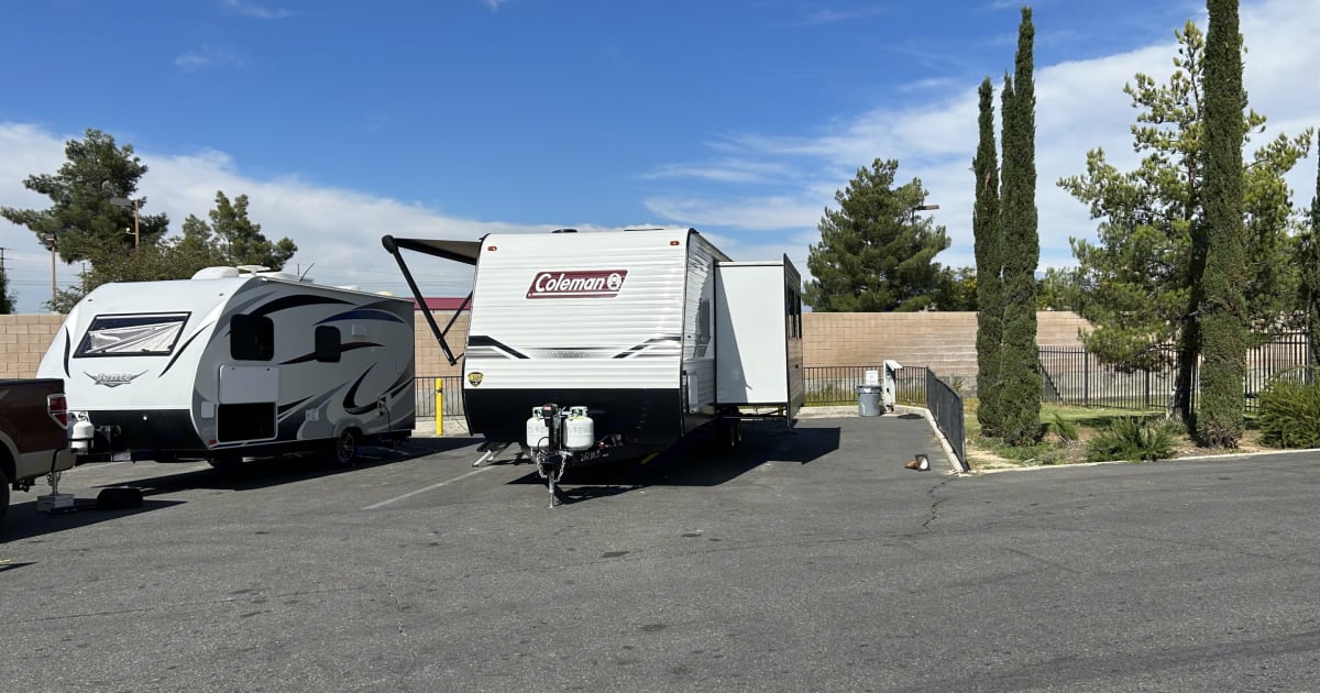 2023 Coleman Lantern lt Travel trailer Rental in Menifee, CA Outdoorsy