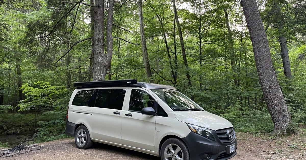 2021 Mercedes Metris Camper van Rental in Harrisonburg, VA Outdoorsy