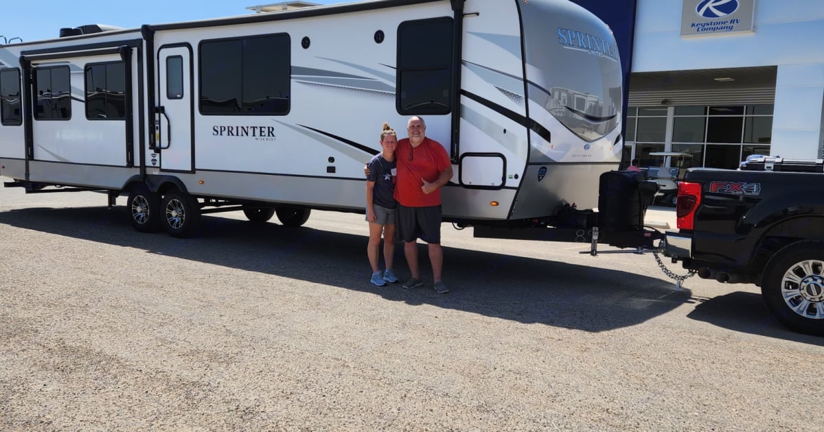 2023 Keystone Sprinter Wide Body Travel trailer Rental in Rosenberg, TX