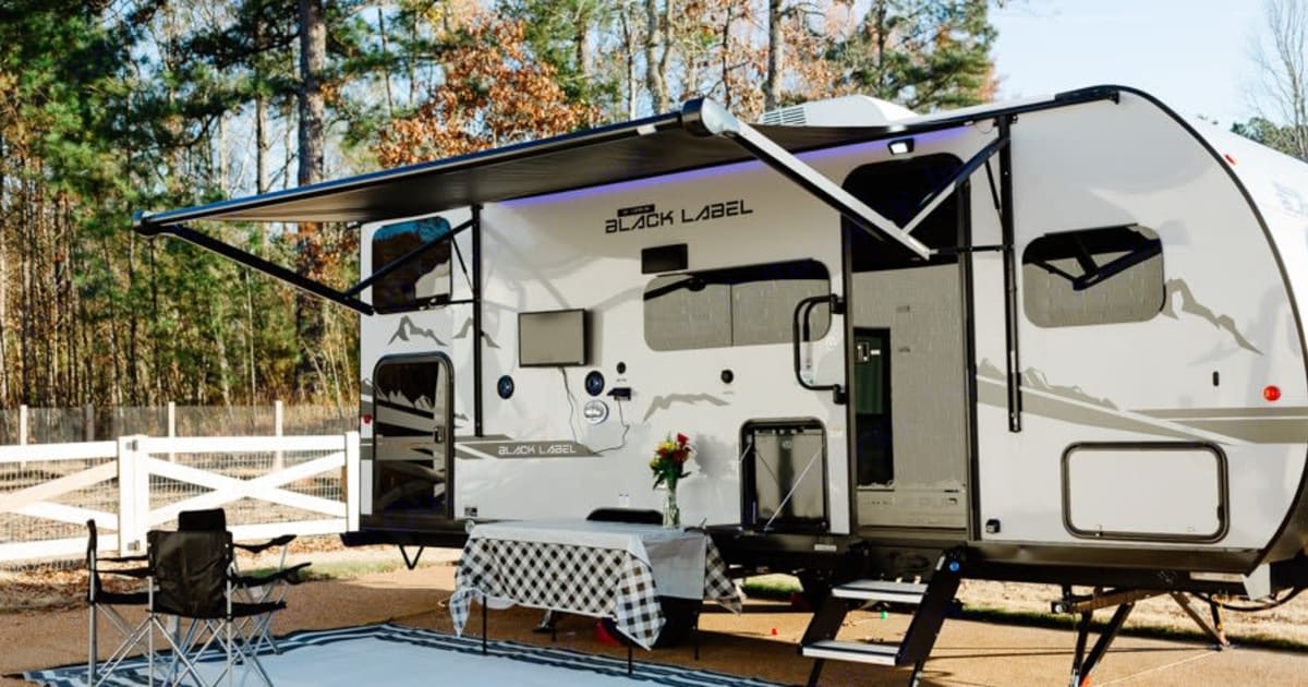 2023 Forest River Cherokee Wolf Pup Travel trailer Rental in Byhalia