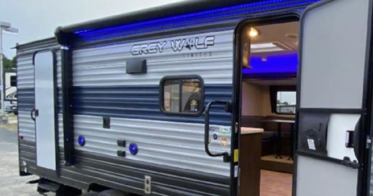 2020 Forest River Cherokee Grey Wolf Travel trailer Rental in Walworth