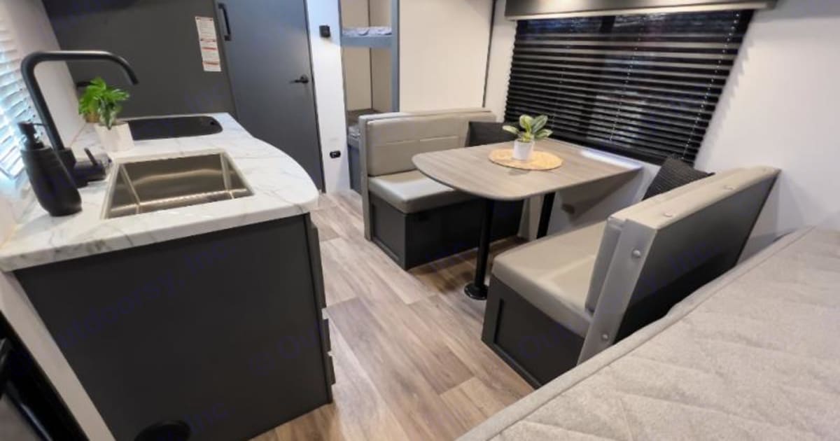 2022 Keystone RV Bullet Crossfire Travel trailer Rental in Kelso, WA