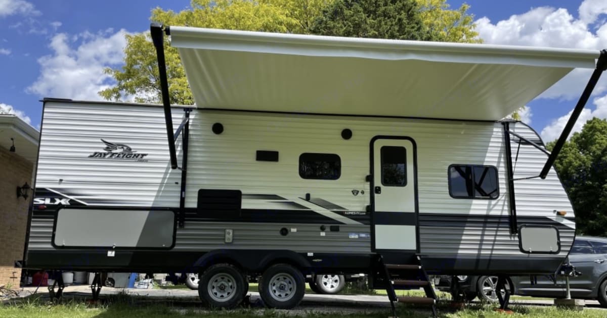 2022 Jayco Jay Flight SLX Rocky Mountain Edition Travel trailer Rental