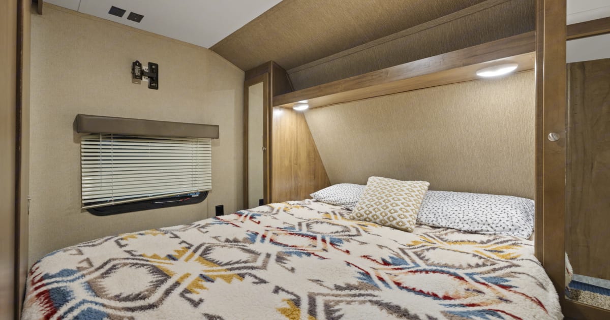 2017 Aspen Trail Dutchman Travel trailer Rental in Klamath Falls, OR
