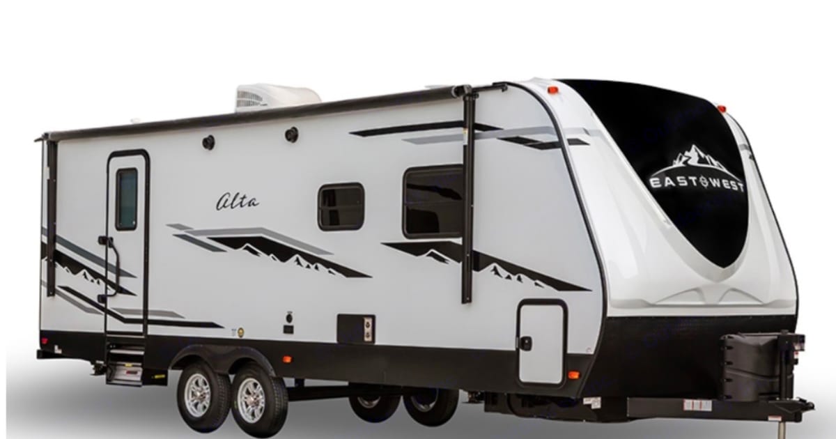 2020 Forest River East to West Travel trailer Rental in SteVictoire de