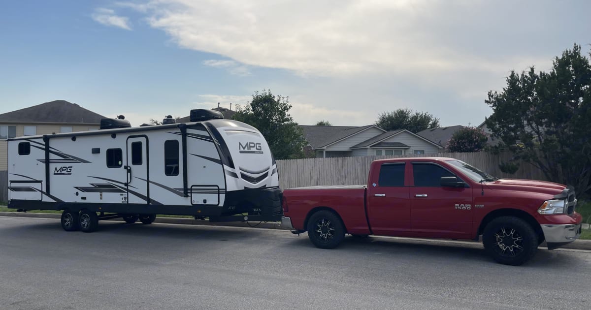 2020 Mpg 2750bh Travel trailer Rental in Converse, TX Outdoorsy