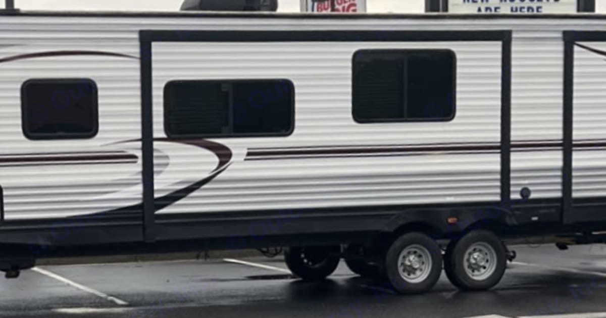 2016 Heartland RVs Pioneer Travel trailer Rental in Sylvania, GA